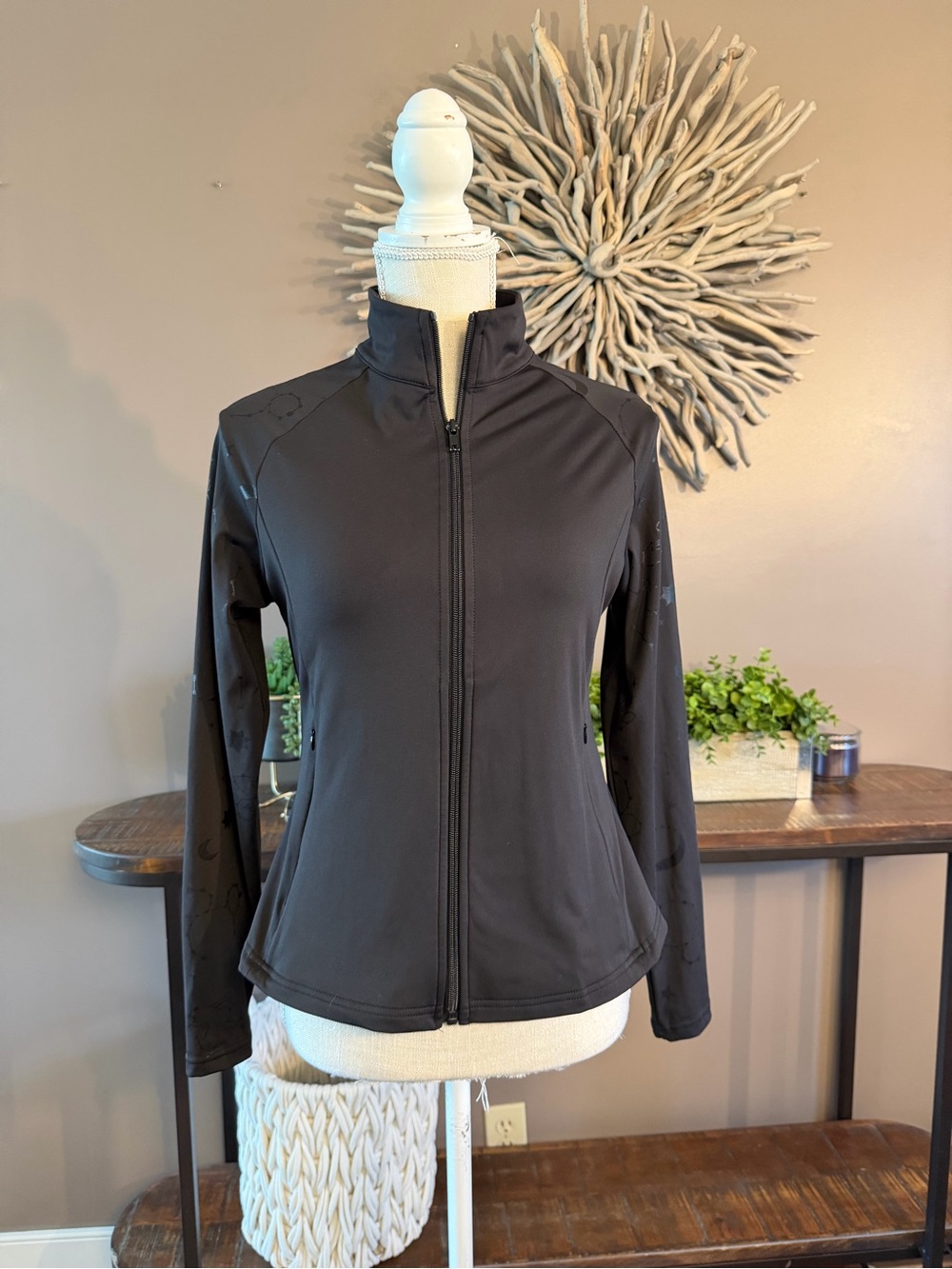 Disney black athletic zip up jacket with 2 zip pockets